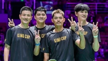 马拉松“最快女护士”因违规兼职取酬，被医院警告处分6个月（马拉松“最快女护士”因违规兼职获酬，遭医院给予6个月警告处分）