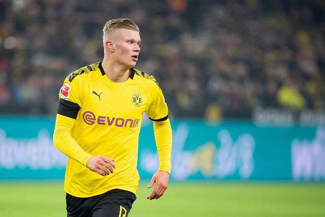 悲喜夜：拜仁造5-0惨案，阿森纳18场不败终结，保级队绝平利物浦（冰火之夜：拜仁5-0横扫，阿森纳18场不败告终，保级队绝平利物浦）